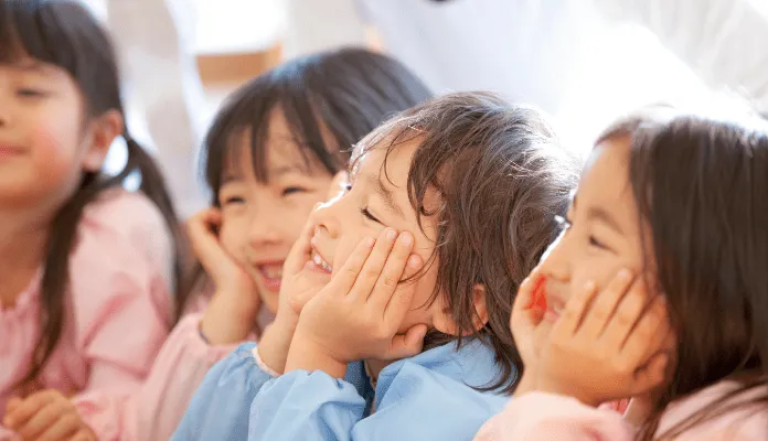 幼稚園の子供たち